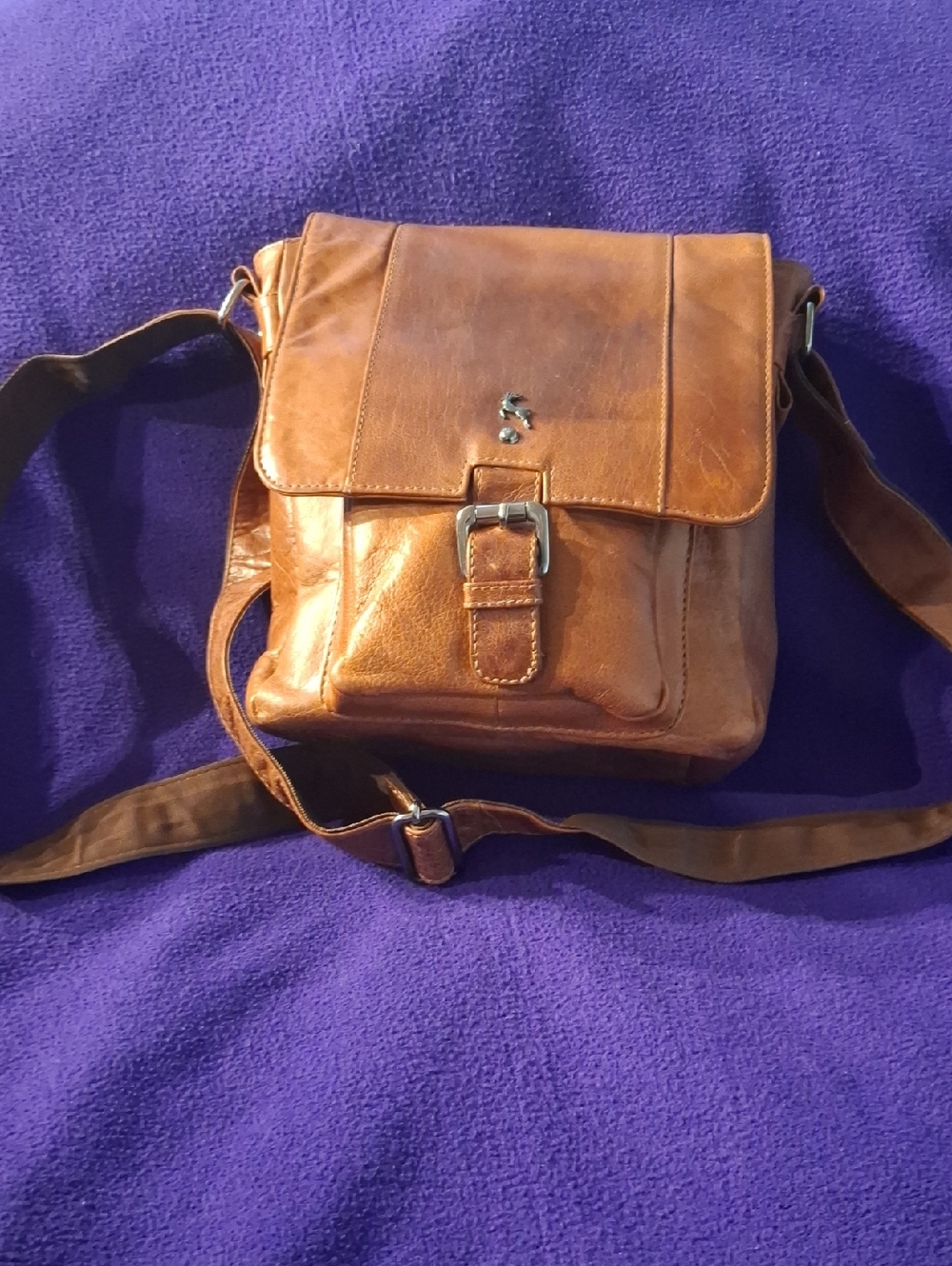 Urban Vintage Brown Leather Crossbody Bag